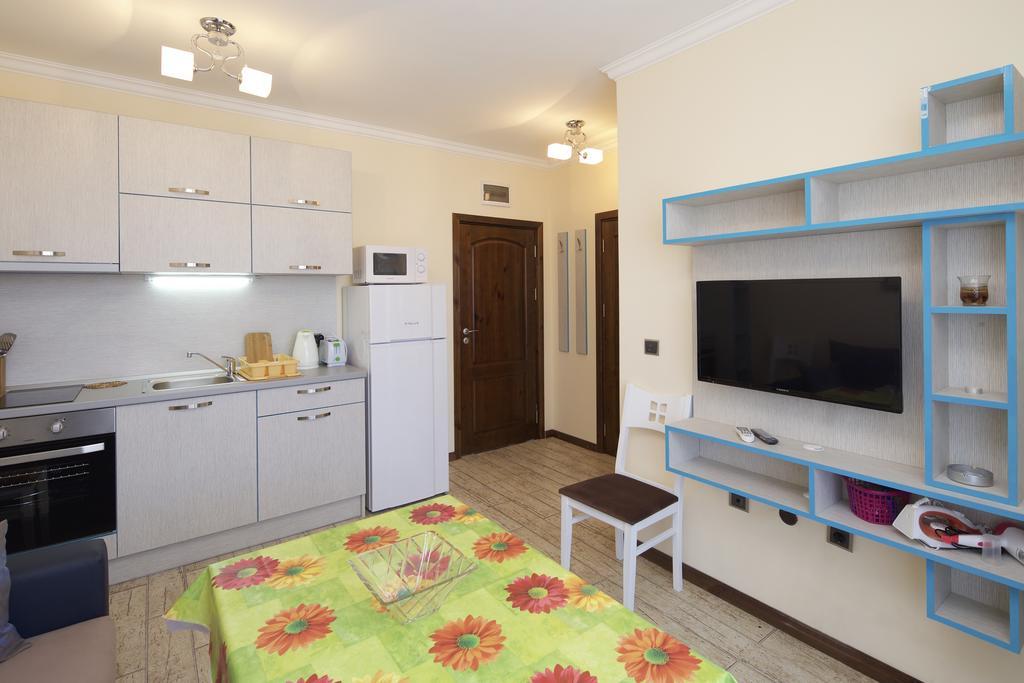 Mars Apartments In Tryavna Beach Complex Sveti Vlas Extérieur photo